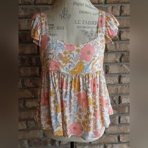 Illa Illa Floral Print Flutter Sleeve Top.